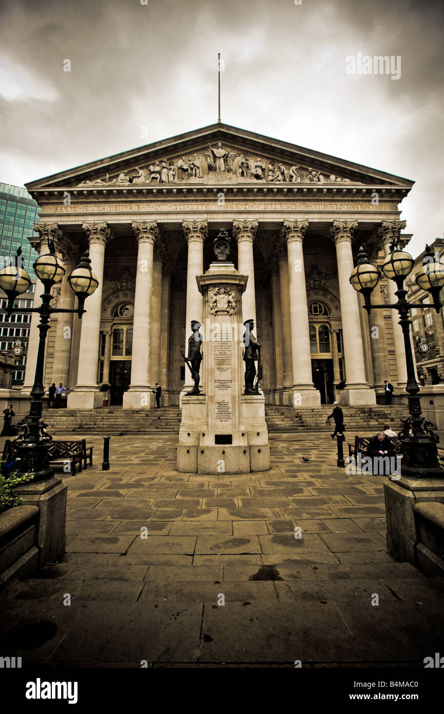 El edificio Royal Exchange, Londres. REINO UNIDO Foto de stock