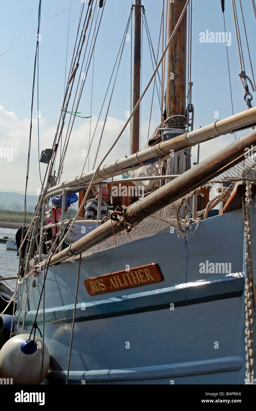 El ROS AILITHER EN TOPSHAM la embarcación fue construida en 1954 en KILLYBEGS IRLANDA Y pescadas comercialmente durante 46 años Foto de stock