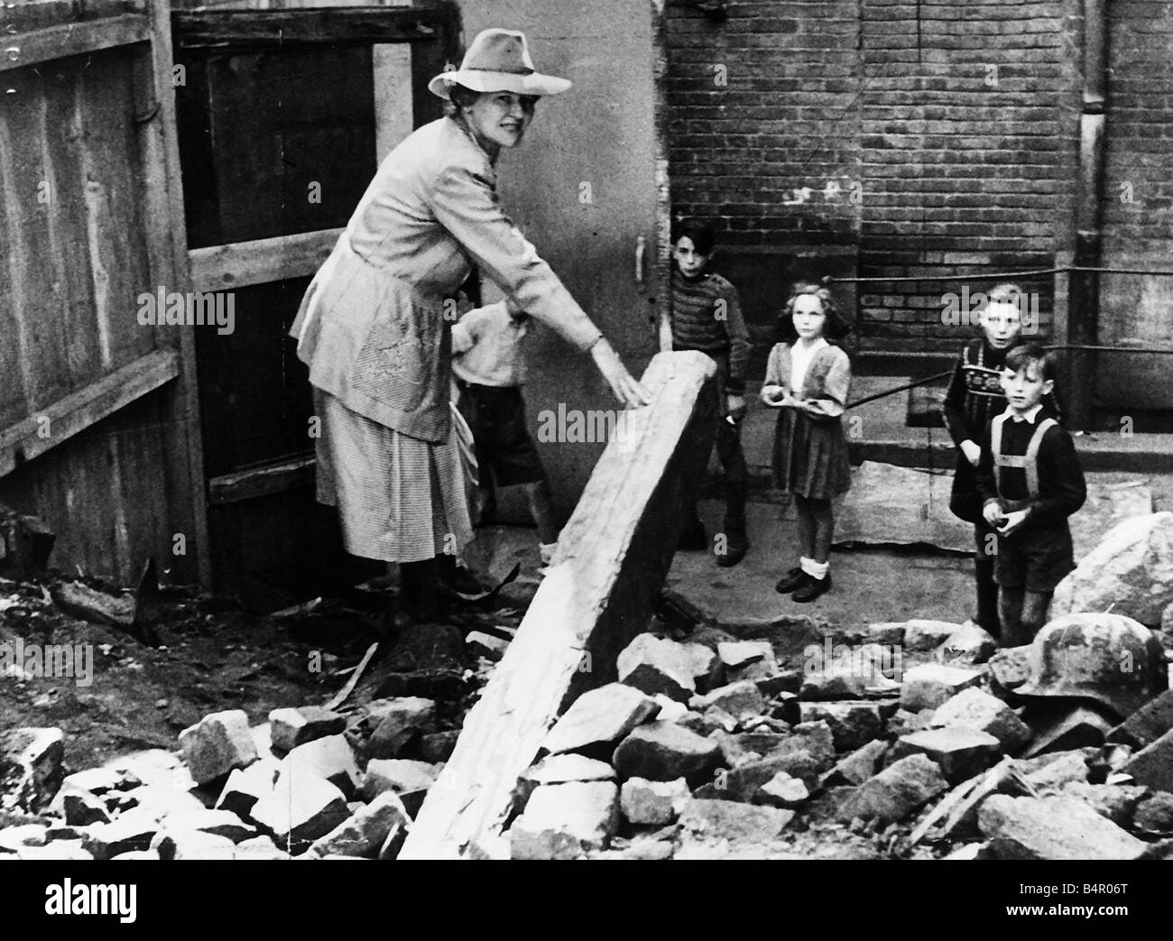 Crímenes de guerra nazis fotografías e imágenes de alta resolución Alamy