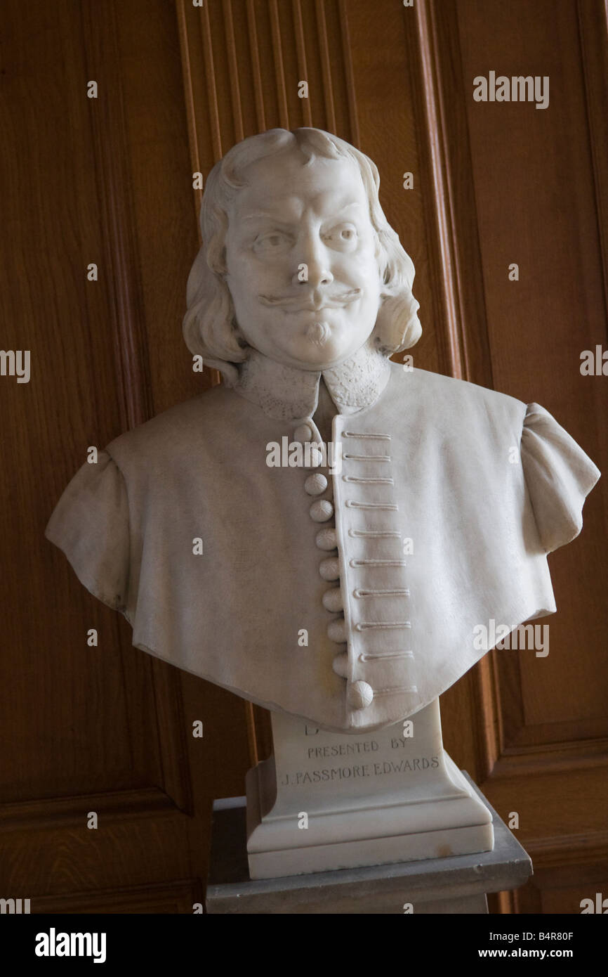 Busto de 'John Bunyan' de St Giles-without-Cripplegate Iglesia Anglicana en la ciudad de Londres, GB UK Foto de stock