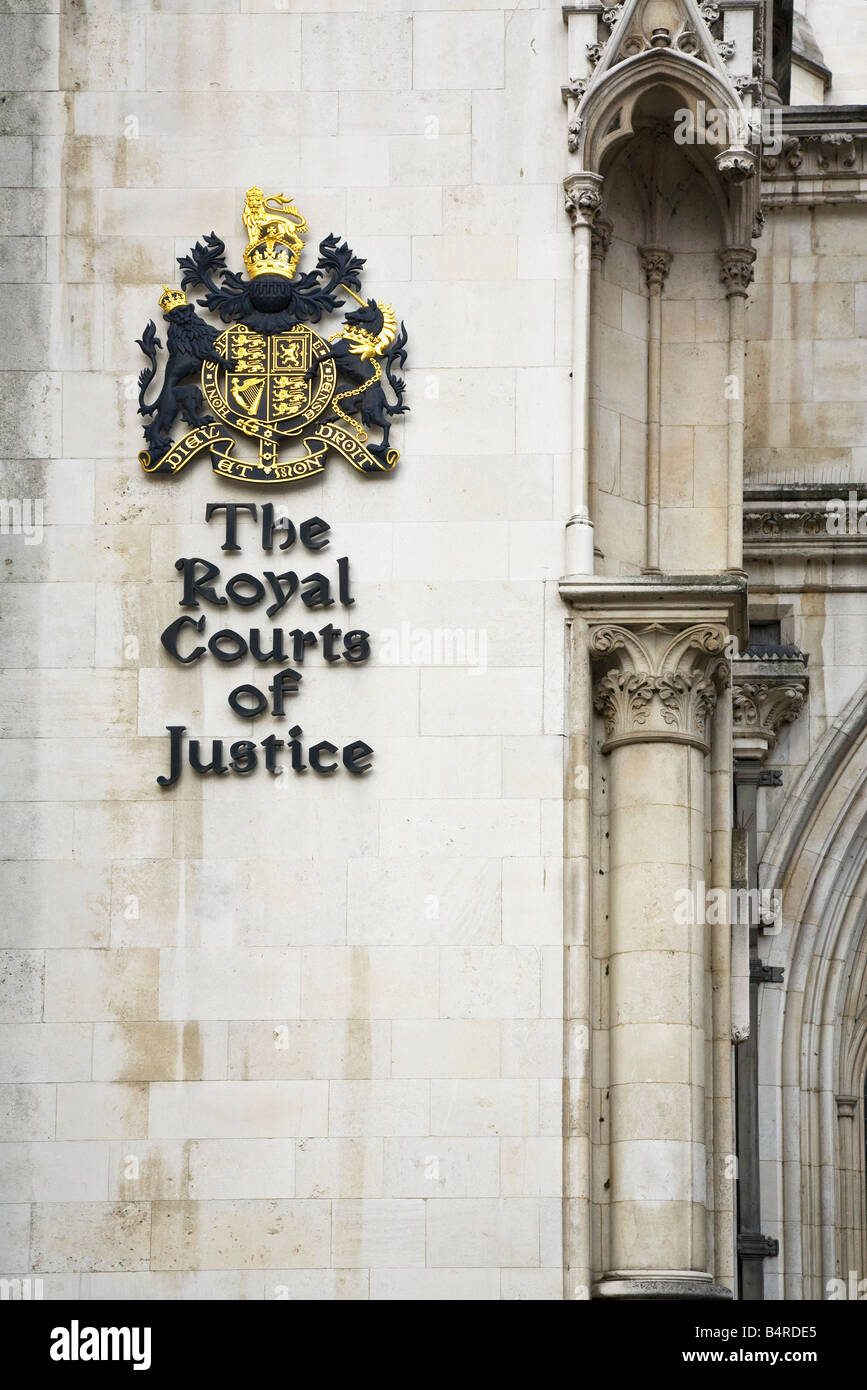 Real de los tribunales de justicia, The Strand Londres England Reino Unido Reino Unido GB Gran Bretaña Islas Británicas Europa Foto de stock
