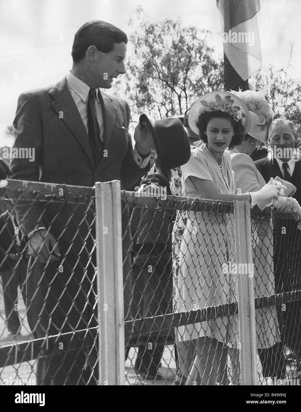 Grupo Princess Margaret y el capitán Peter Townsend, fotografiado en Kimberley durante el recorrido real de Sudáfrica de abril de 1947 Foto de stock