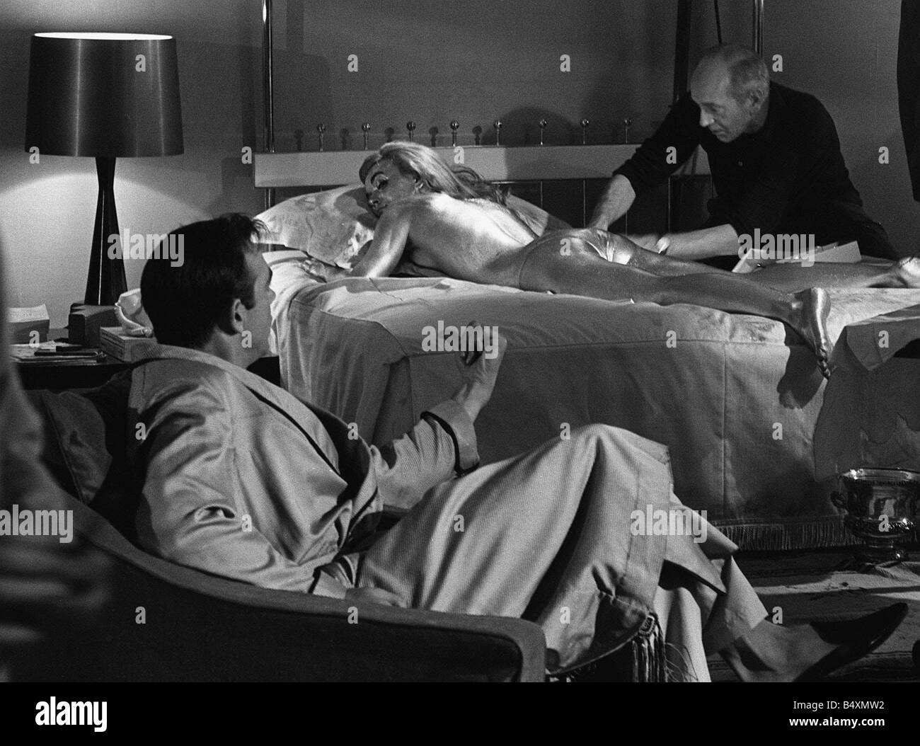 Película Goldfinger 1964 Shirley Eaton Sean Connery Fotografiado en el