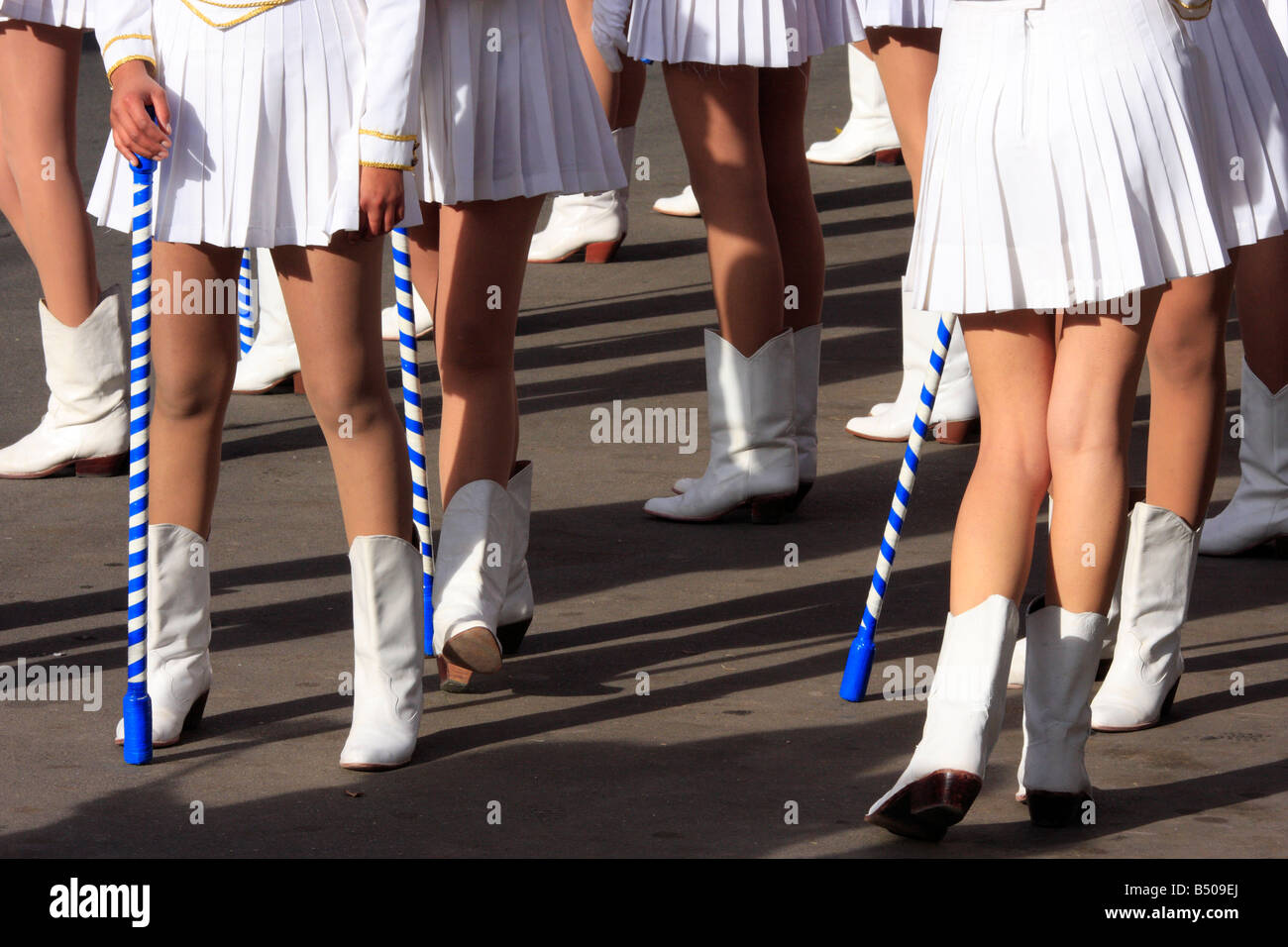 Minifalda adolescente fotografías e imágenes de alta resolución - Página 2  - Alamy