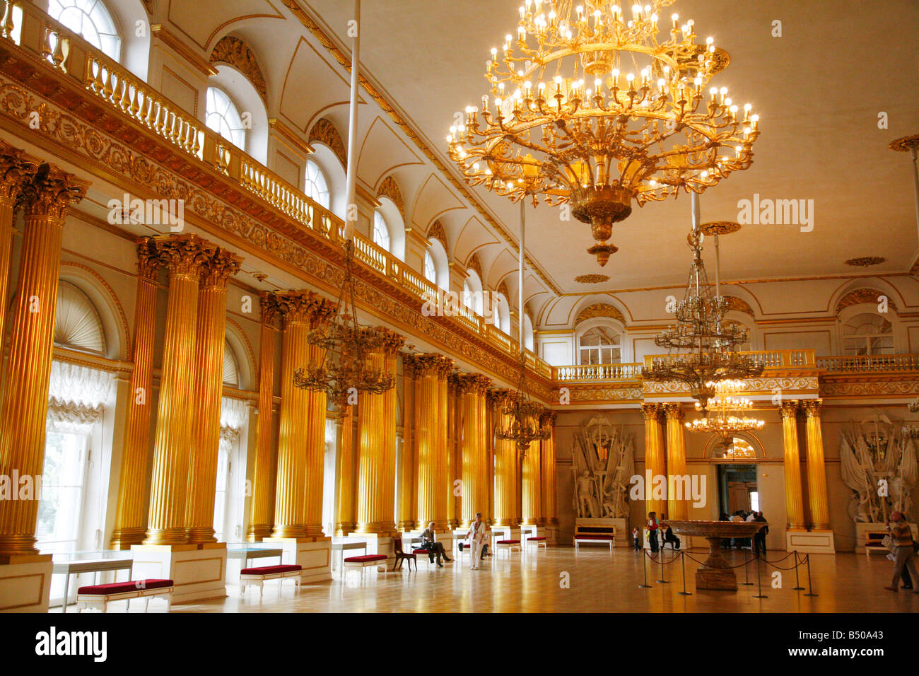 Agosto 2008 - El Armorial Hall en el Museo del Hermitage de San Petersburgo, Rusia Foto de stock