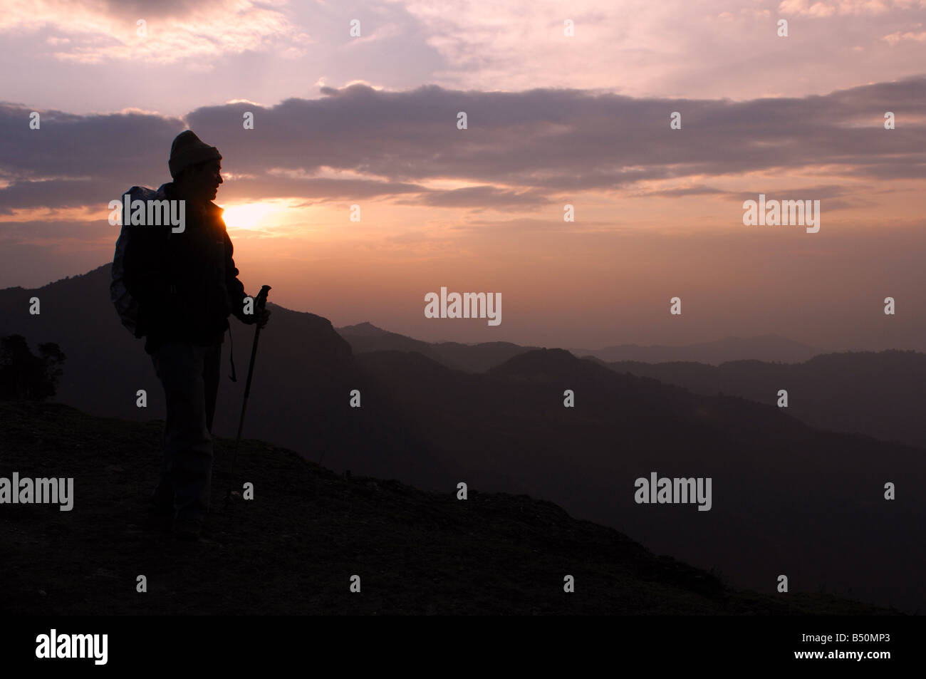 Ver el amanecer sobre la región del Everest del Nepal Himalaya Foto de stock