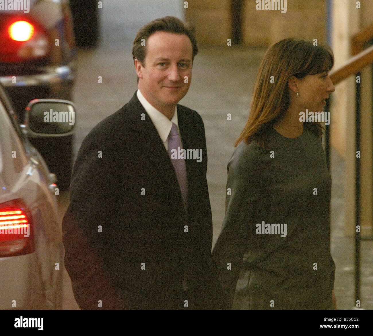 2007 Blackppol Conferencia del Partido Conservador, David Cameron, y su esposa Samantha Cameron llegar a los jardines de invierno Foto de stock