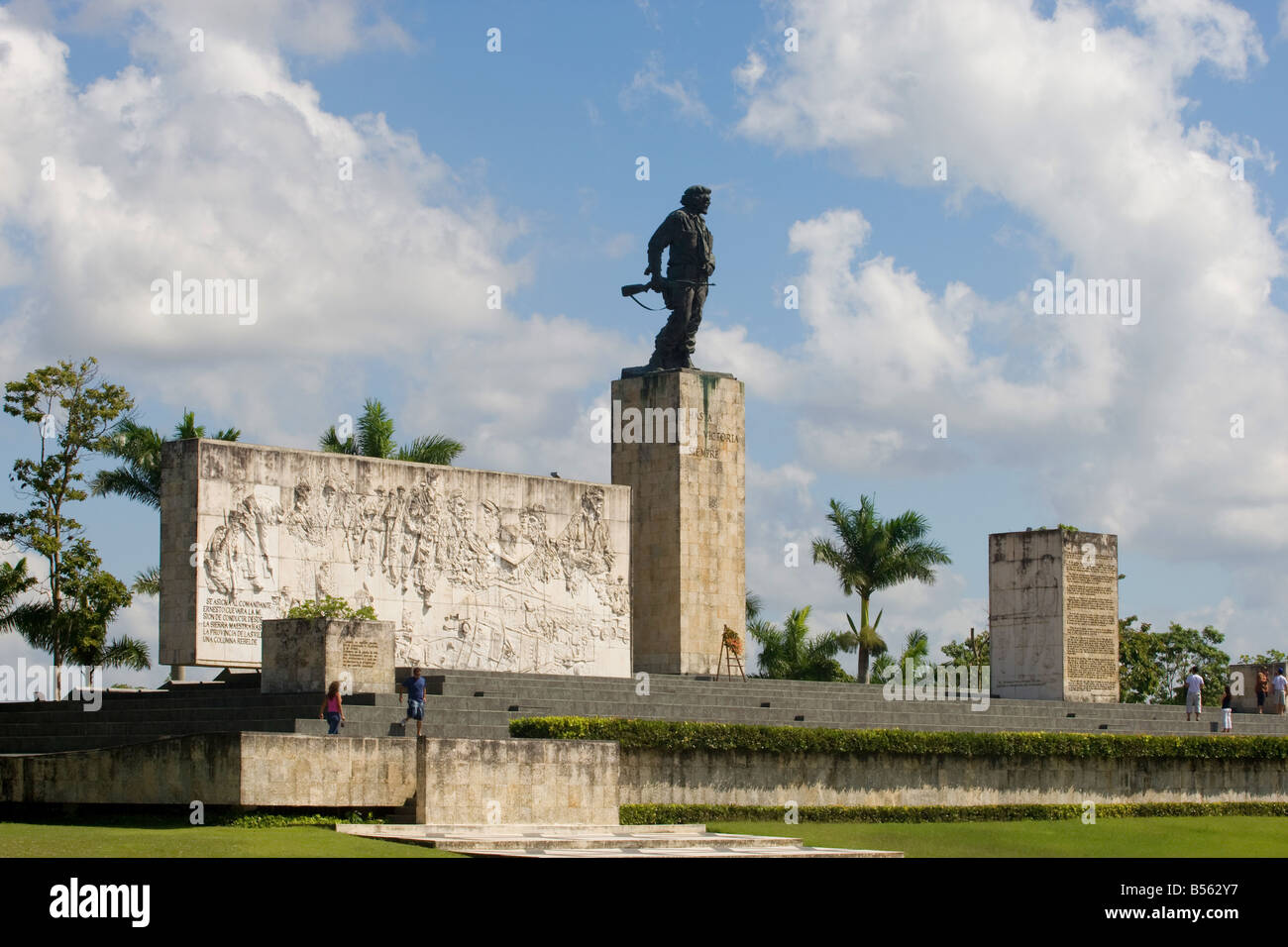 Vista de la plaza de la revolución, mostrando la estatua del Che Guevara Foto de stock