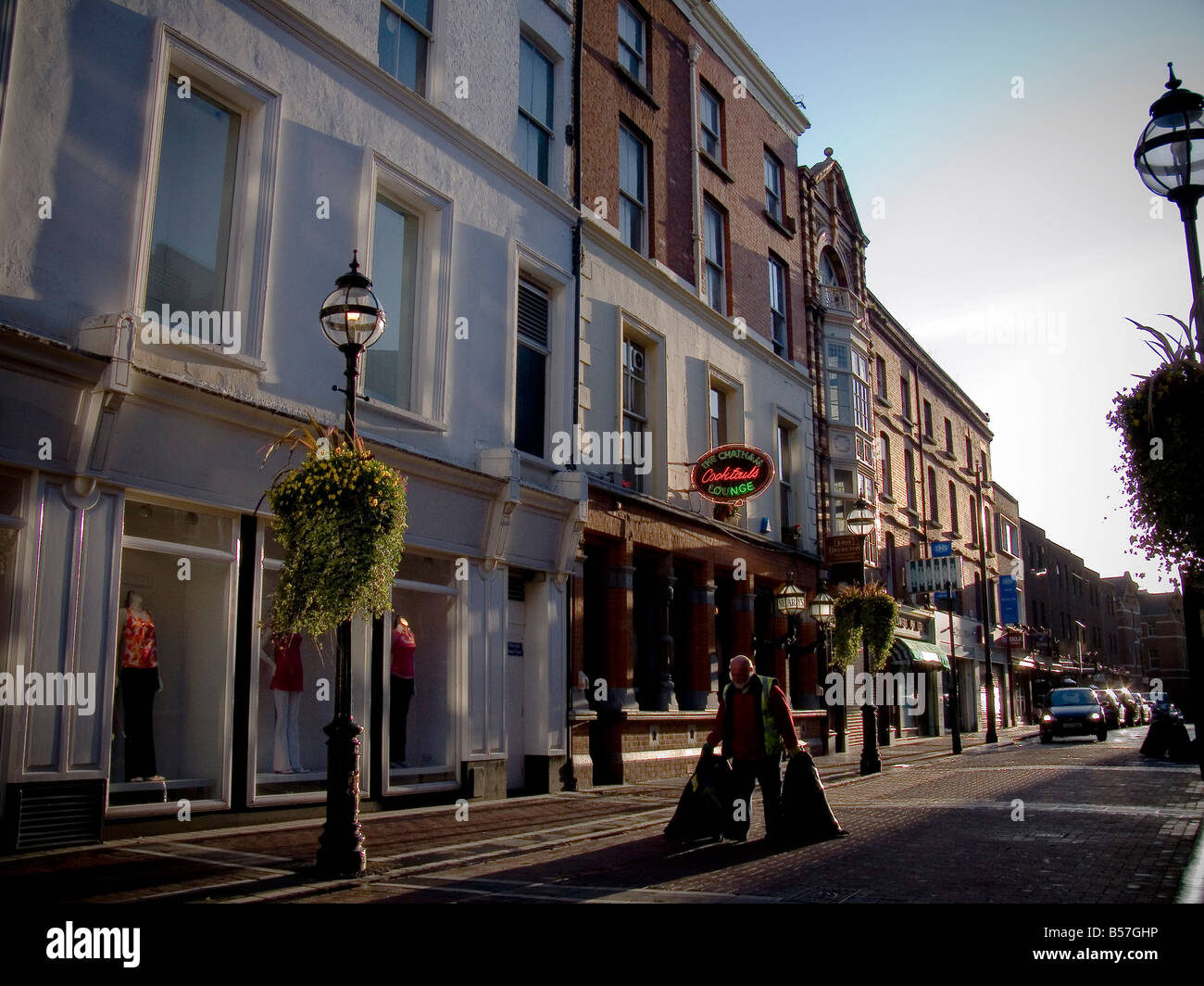 Neary s Bar en Chatham St en el centro de la ciudad de Dublin Irlanda Foto de stock