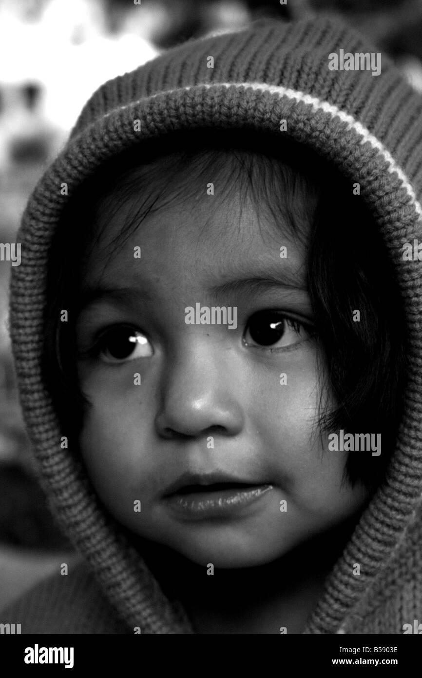 Retrato del bebé. Para preservar la inocencia de un niño. Foto de stock