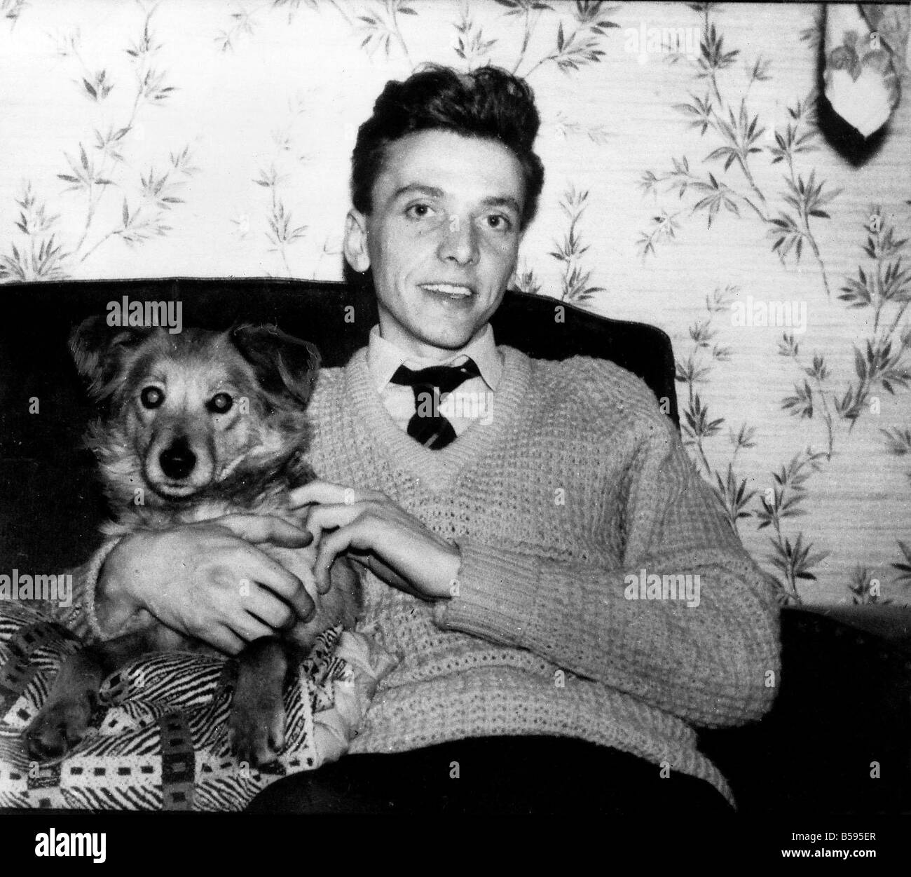 Ian Brady Visto Aqui Con Su Perro El Delito De Asesinato Moros Asesinatos Ian Brady Myra Hindley Fotografia De Stock Alamy