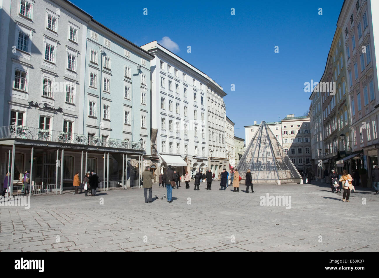El Alter Markt, una plaza famosa por sus buenas tiendas, Salzburgo, Austria, Europa Foto de stock