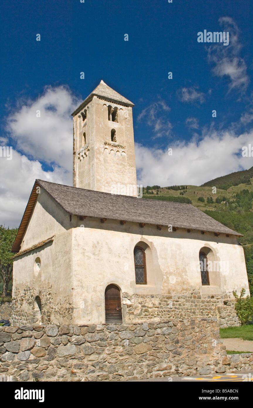 Chiesa di san benedetto malles fotografías e imágenes de alta resolución -  Alamy