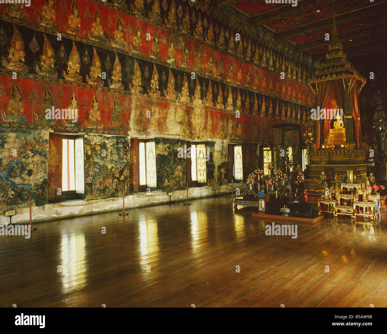 Los murales de la capilla Buddhaisawan Bangkok Thailand Sudeste Asia Asia Foto de stock
