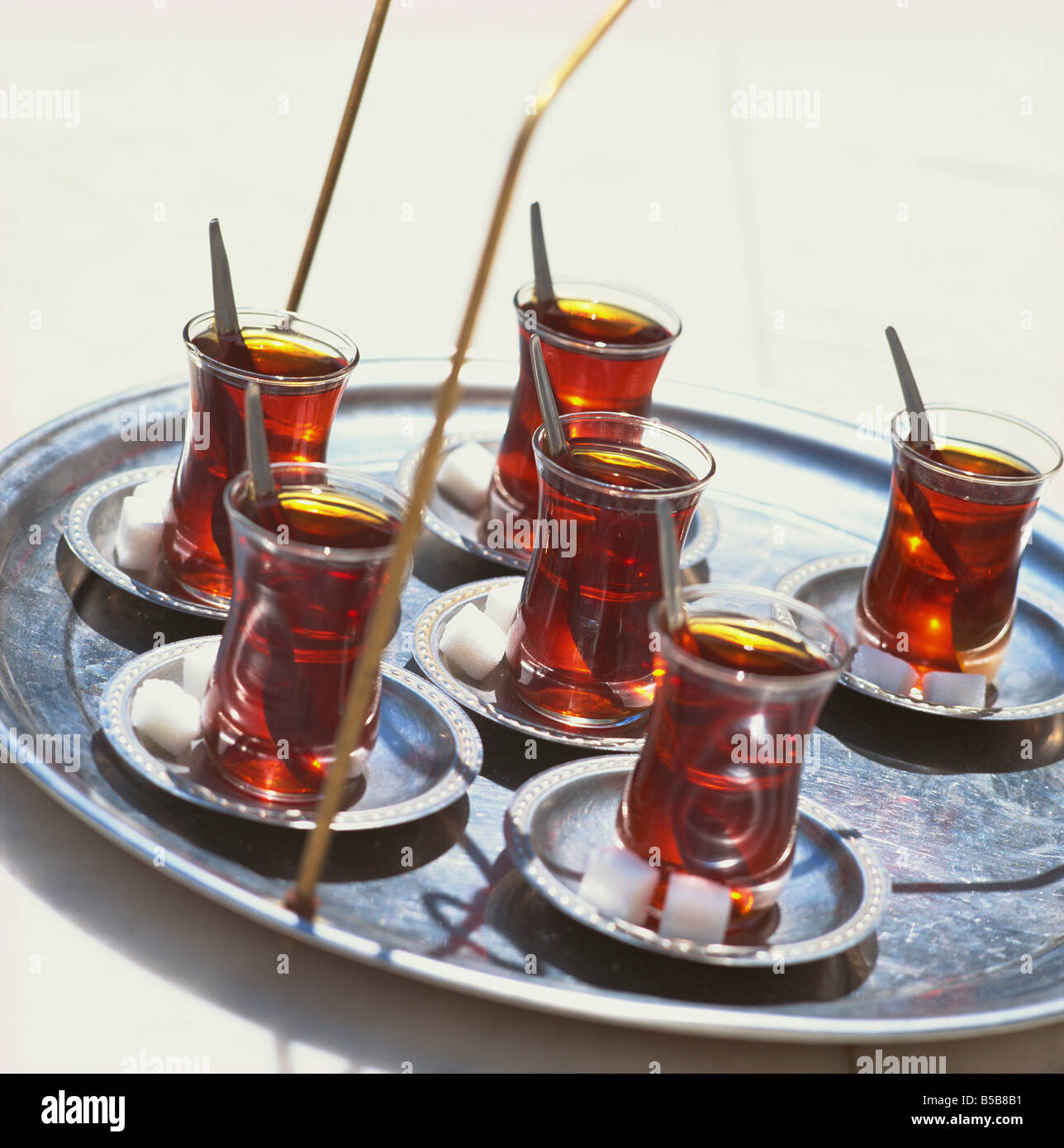 Sintético 90+ Foto Como Se Prepara El Té Turco Cena Hermosa