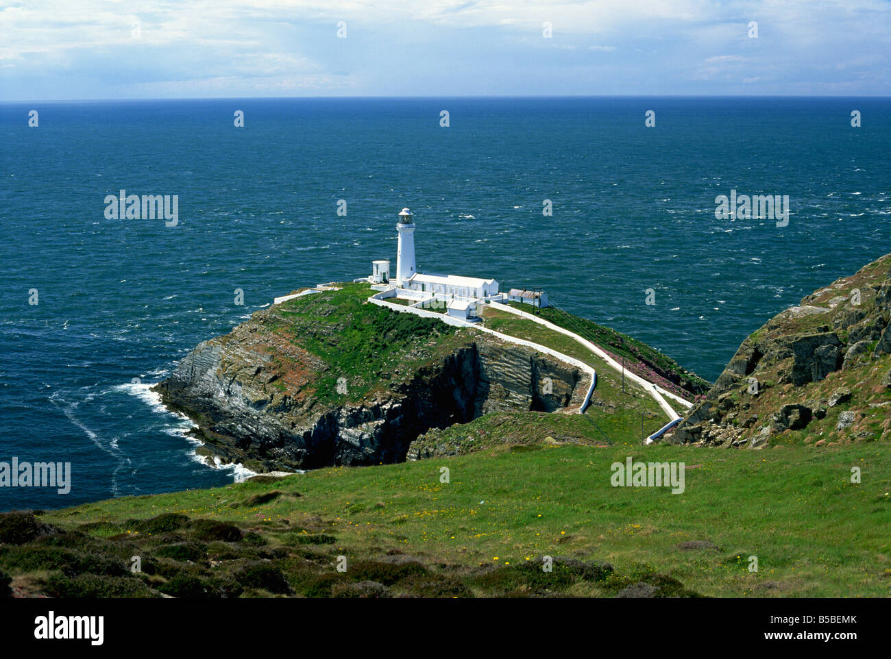 South Stack Lighthouse, Anglesey, Gales , Europa Foto de stock