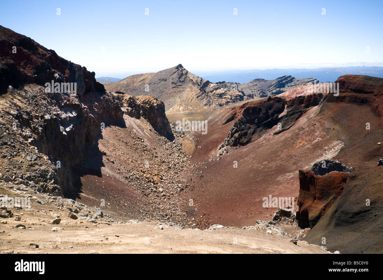El Cráter Rojo, Tongariro Crossing, Isla del Norte, Nueva Zelanda Foto de stock