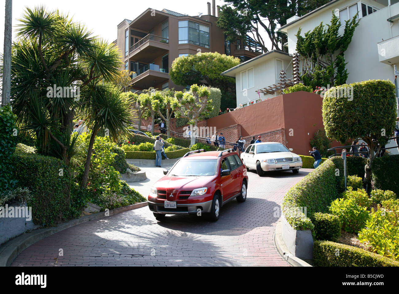 Downhill Lombard Street Foto de stock