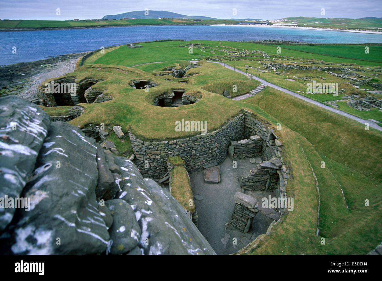 Bien conservada (caseta de gobierno comunal Jarlshof casas redondas), sitio histórico, al sur peninsular, Islas Shetland , ScotlandEurope Foto de stock