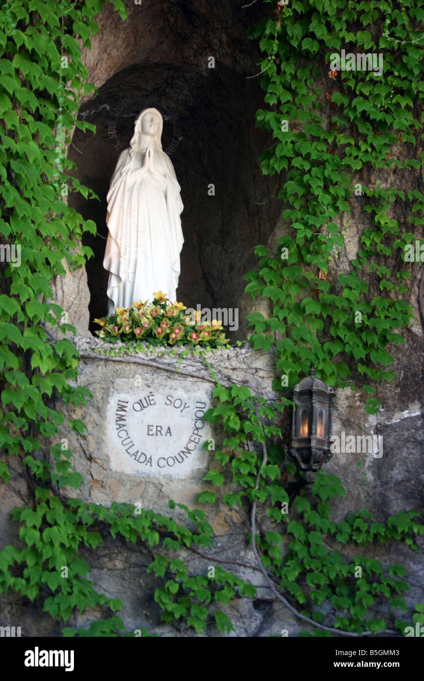Gruta de Lourdes, los jardines del Vaticano, Ciudad del Vaticano Foto de stock