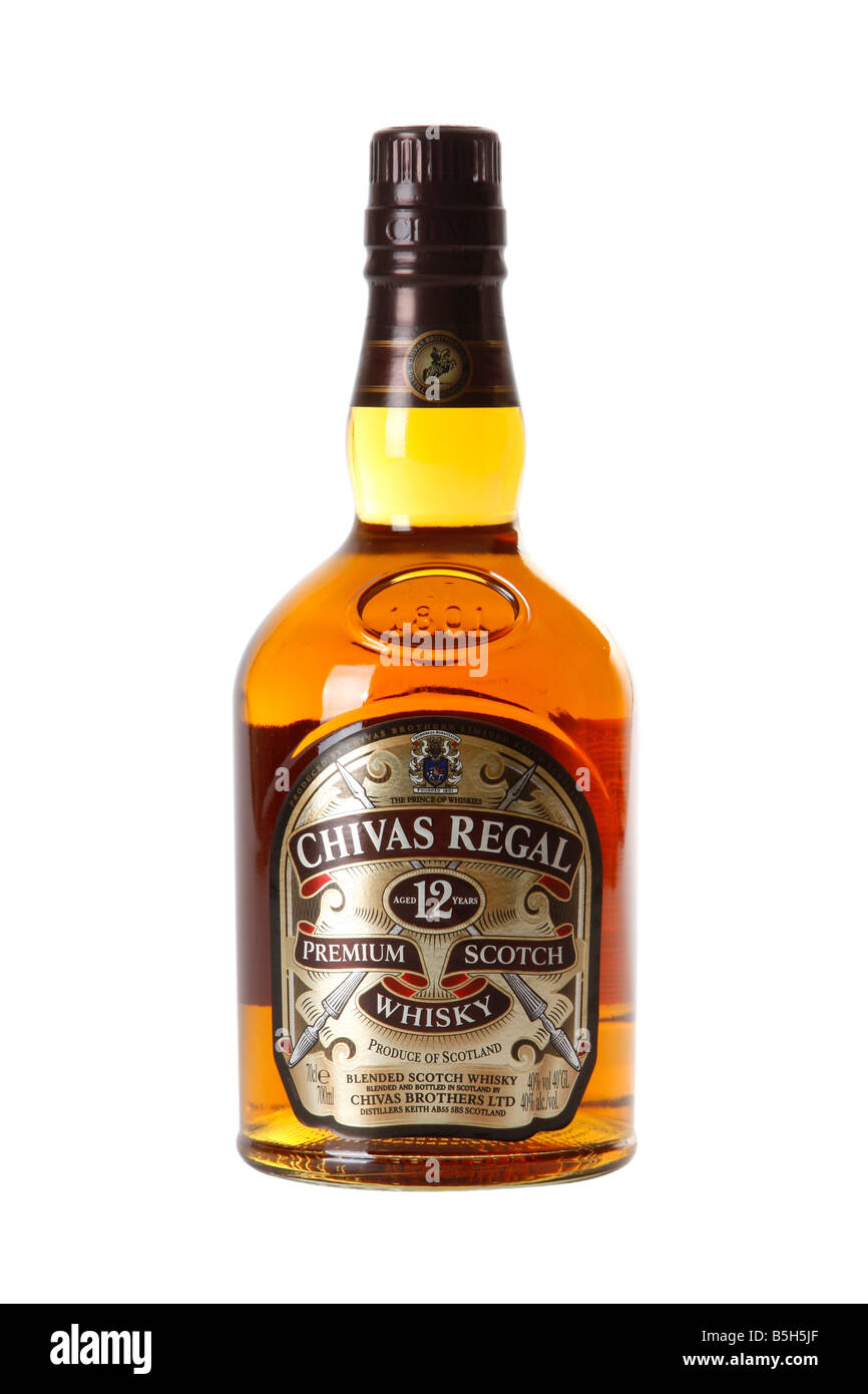 Chivas Regal de 12 años de botella de whisky escocés premium Fotografía de  stock - Alamy