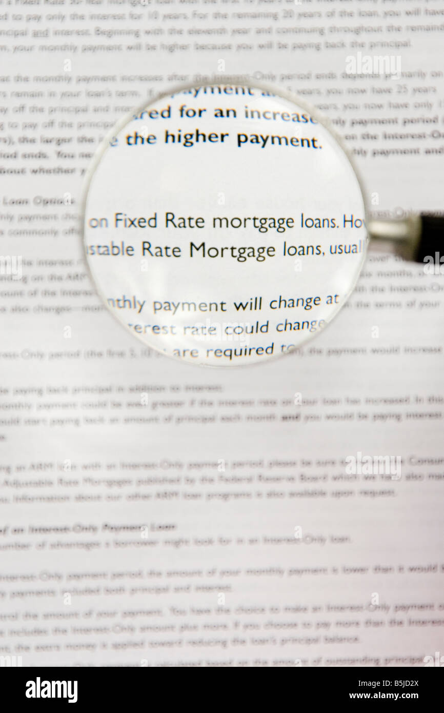 Contrato con tasa de interés fija y de tasa de interés ajustable préstamos hipotecarios. Foto de stock