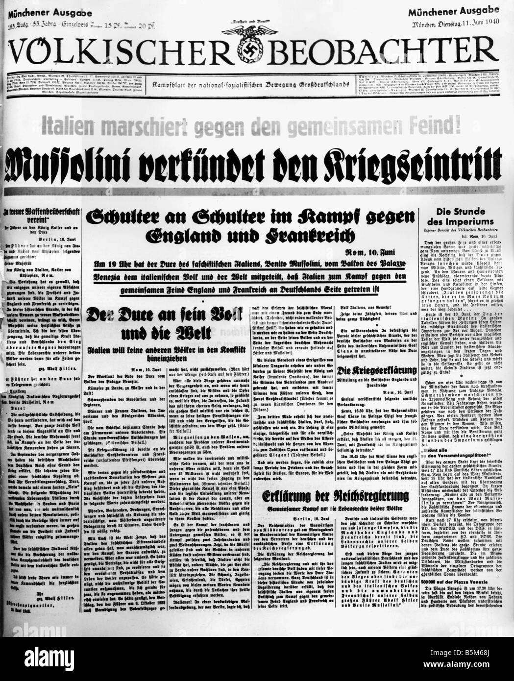 Eventos, Segunda Guerra Mundial / Segunda Guerra Mundial, Italia, prensa /  medios de comunicación, el periódico alemán Voelkischer Beobachter, edición  para Munich, título: 'Mussolini declara la entrada en la guerra',   Fotografía