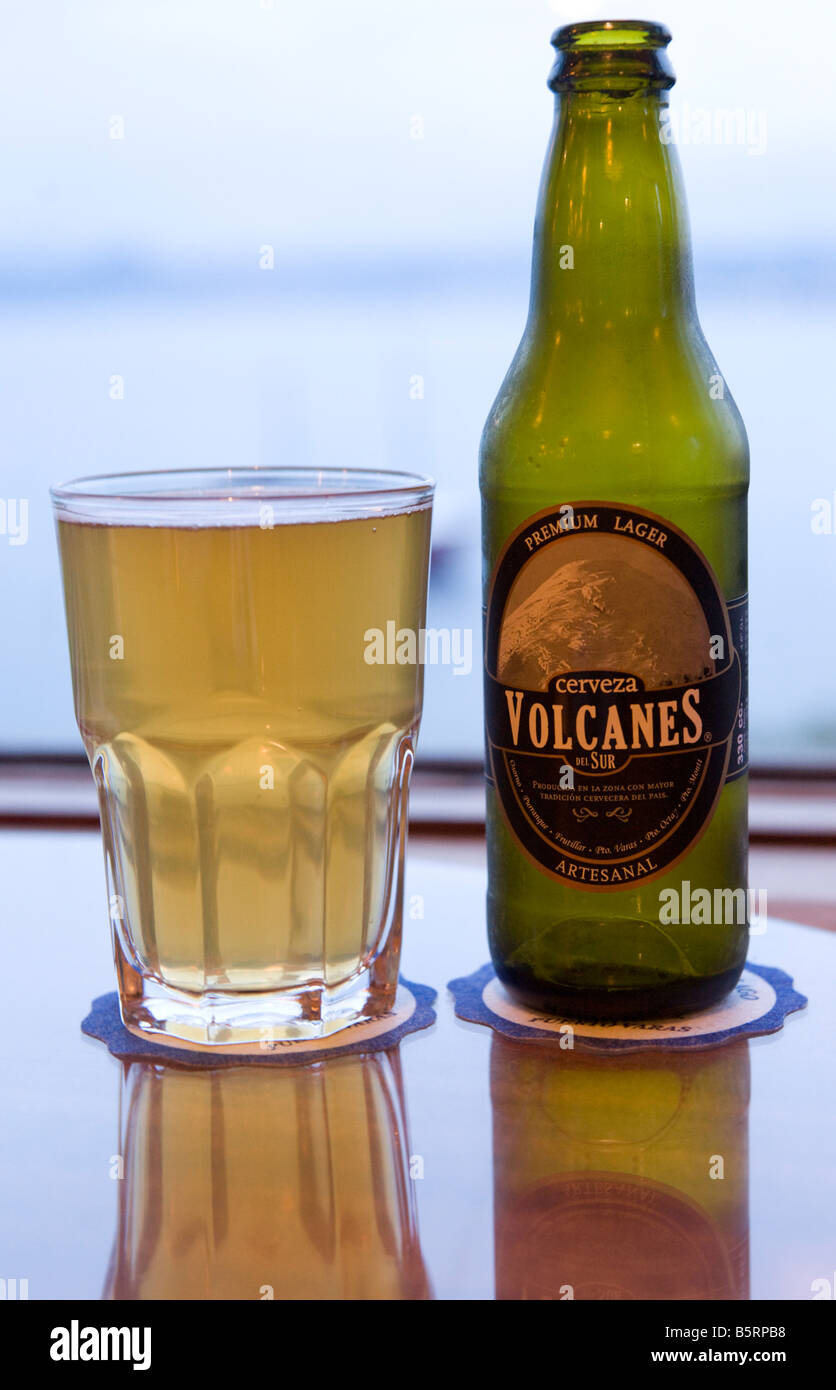 Cerveza volcanes del sur, premium lager Fotografía de stock - Alamy