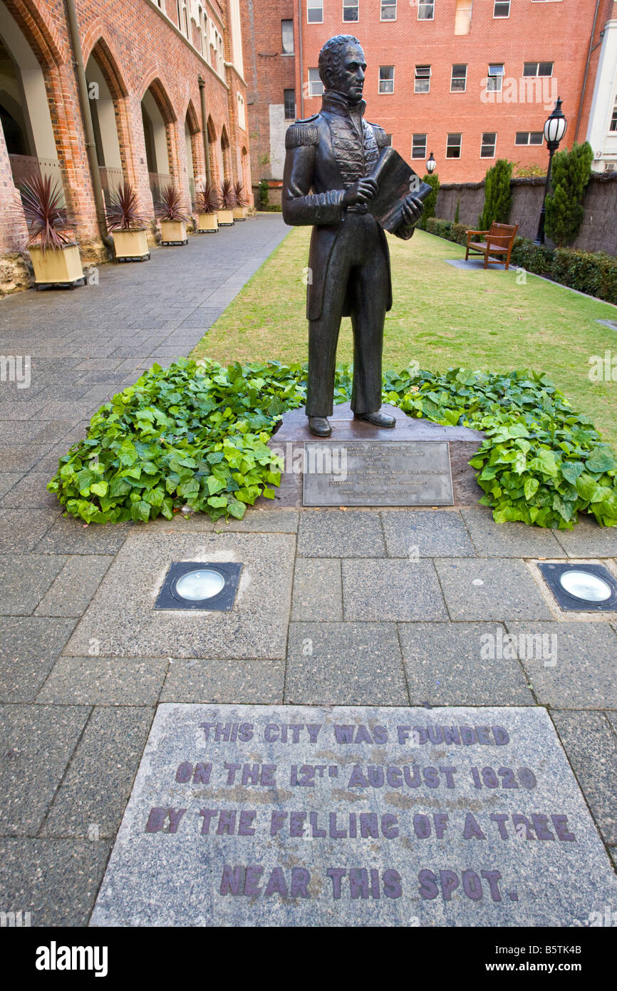 Placa conmemorativa de la fundación de Perth en este lugar en 1829 Foto de stock