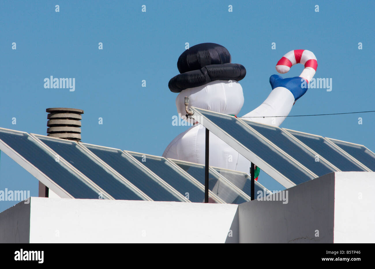 Inflatable roof fotografías e imágenes de alta resolución - Alamy