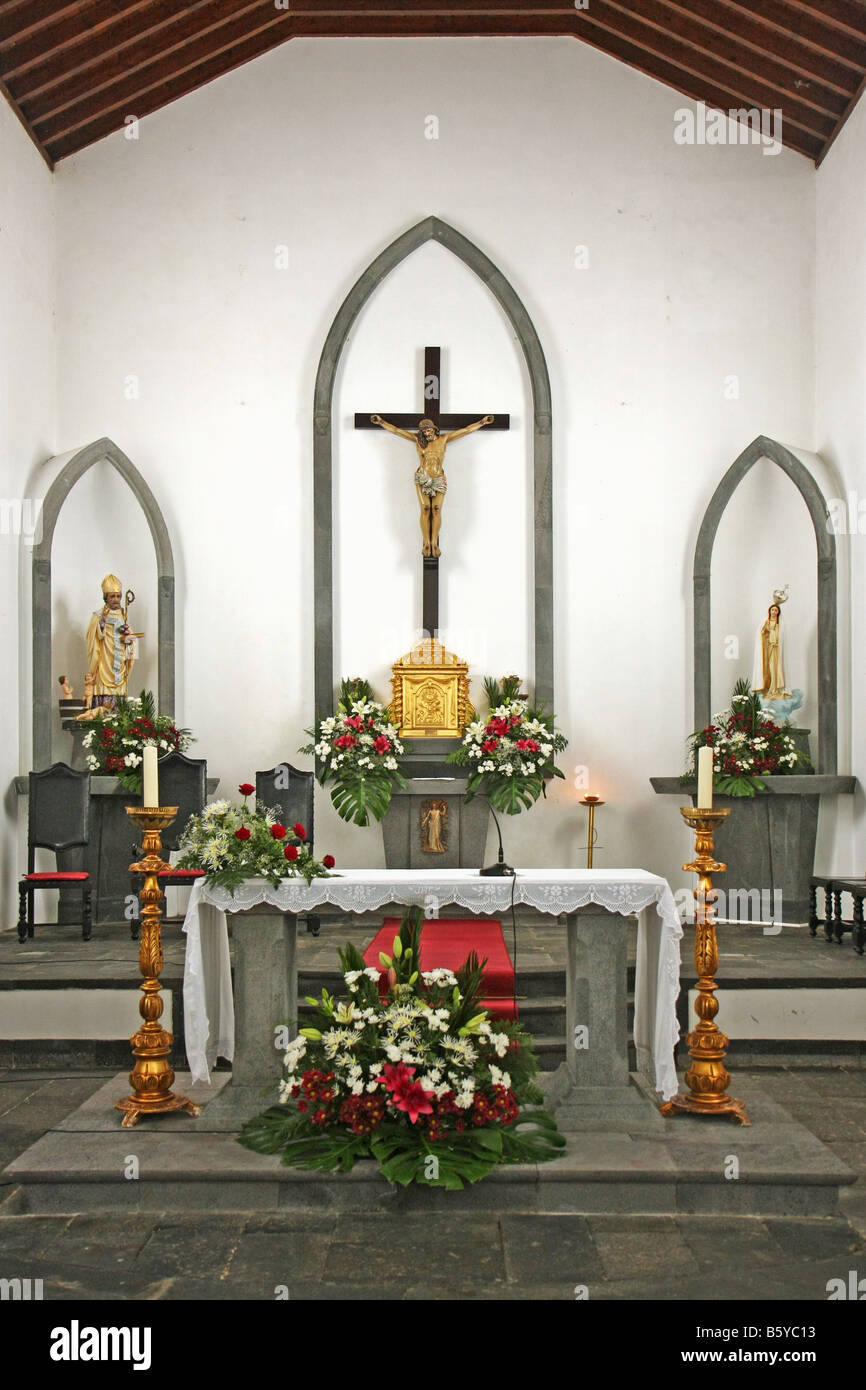 Dentro de Igreja de São Nicolau - La iglesia de Santa Claus, Sete Cidades, São Miguel, Azores, Portugal Foto de stock