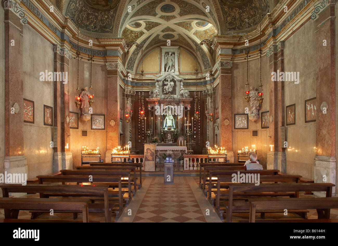 Iglesia de Madonna dell'Angelo, interior shot, Caoerle, Adria, Italia, Europa Foto de stock