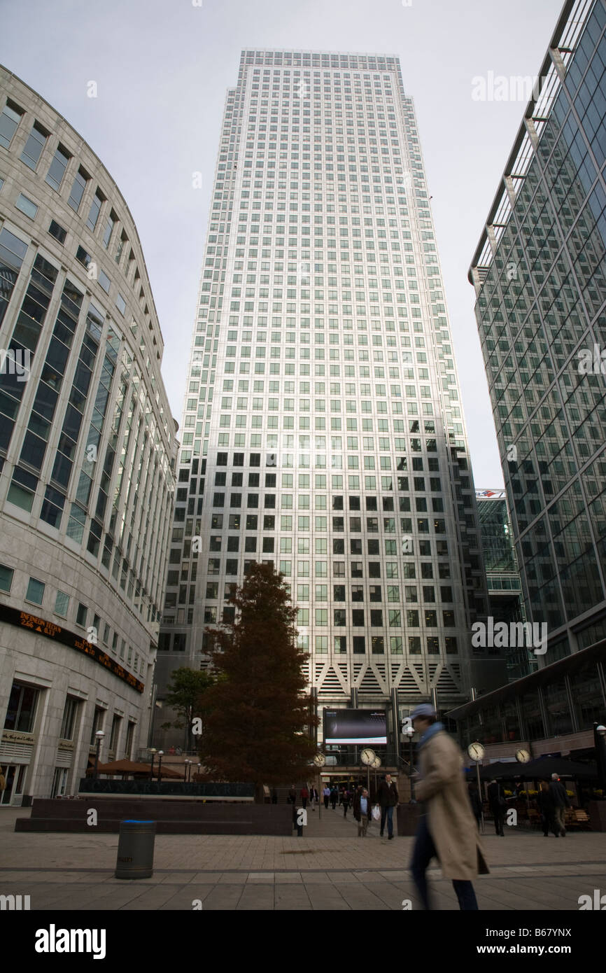 1 canary square canary wharf fotografías e imágenes de alta resolución