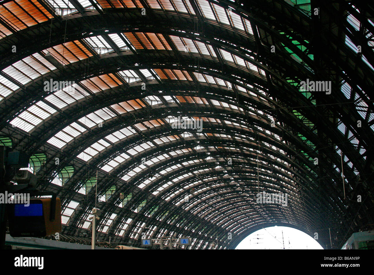 Milano Centrale estación de tren Milán, Italia. Foto de stock