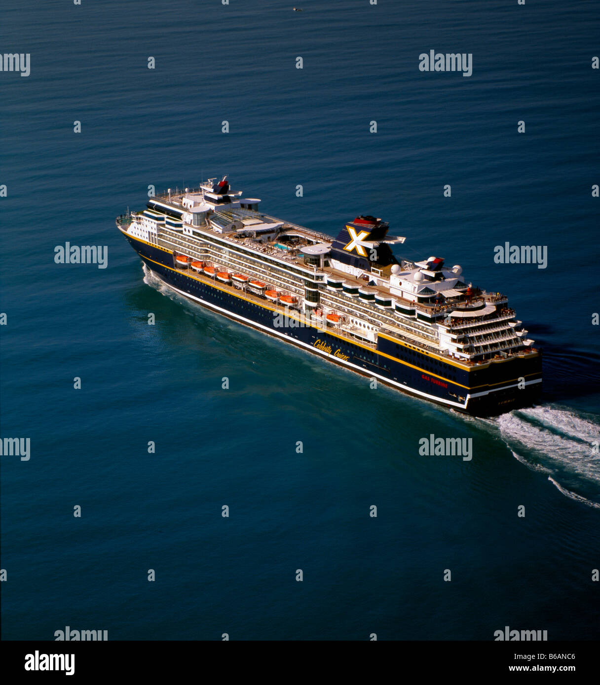 Celebrity Cruise Line Cumbre en Alaska, EE.UU. Foto de stock