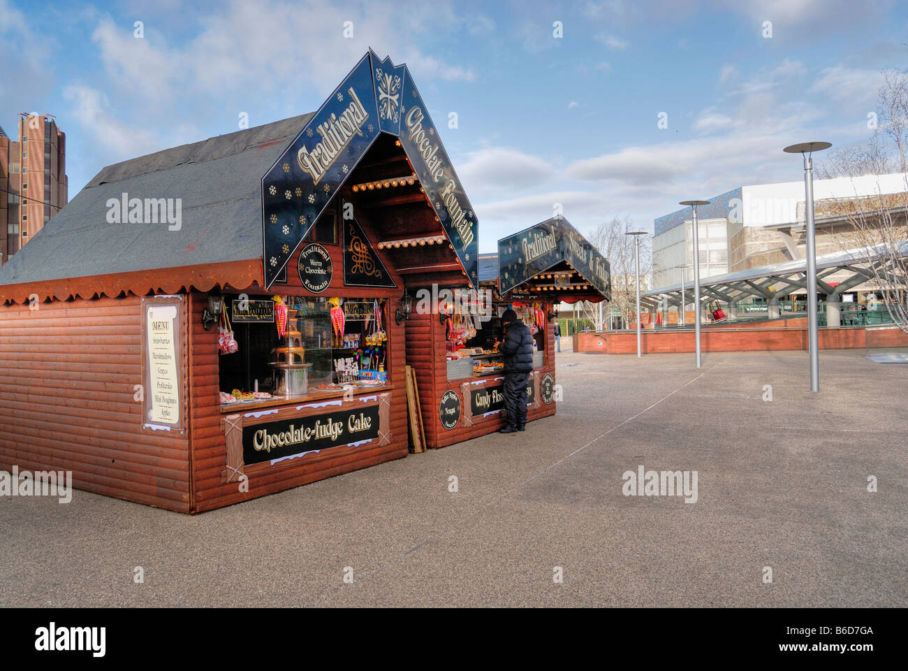 Fuente de chocolate cabaña en Liverpool One shopping complex - parte de  visitar el Mercado de Navidad de Europa Fotografía de stock - Alamy