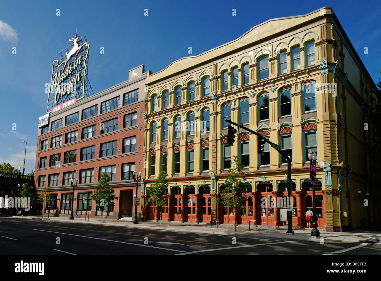 El edificio, en el centro de la ciudad, el centro de la ciudad de Portland, Oregón, EE.UU. Foto de stock
