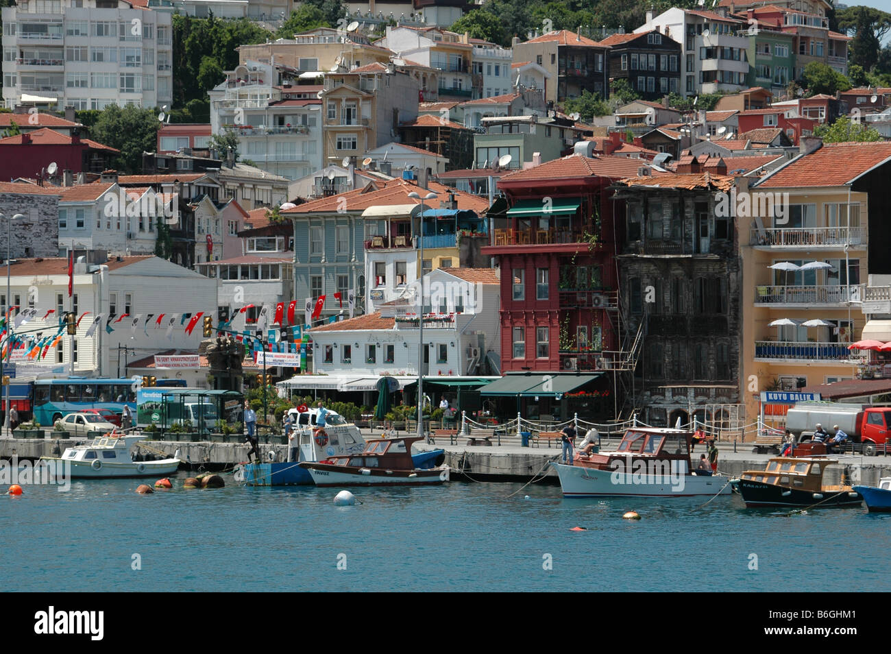 Waterfront Bosphorus Istanbul, Turquía Foto de stock