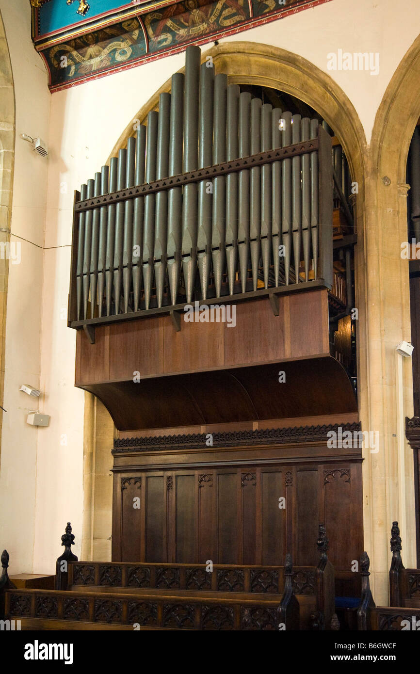 Un órgano de iglesia en la iglesia de St Marys en Bury St Edmunds, Suffolk, Reino Unido Foto de stock