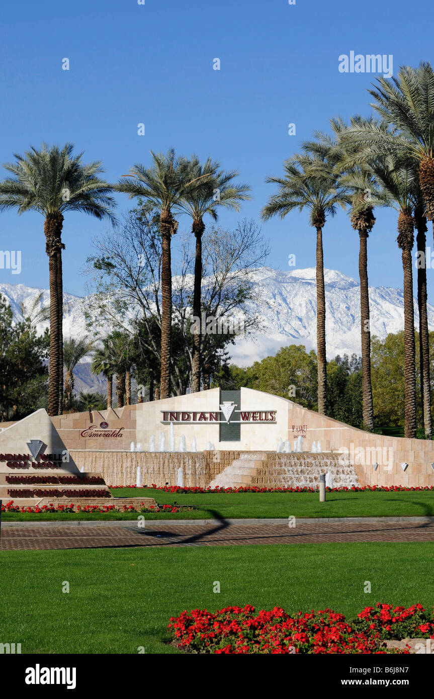 Entrada a Indian Wells golf resort cerca de Palm Springs, California Foto de stock