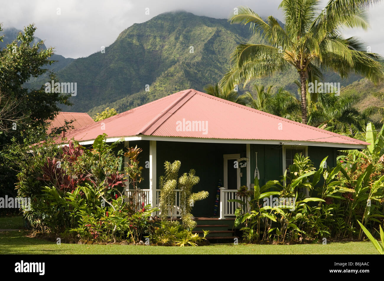Casa hawaiana fotografías e imágenes de alta resolución - Alamy