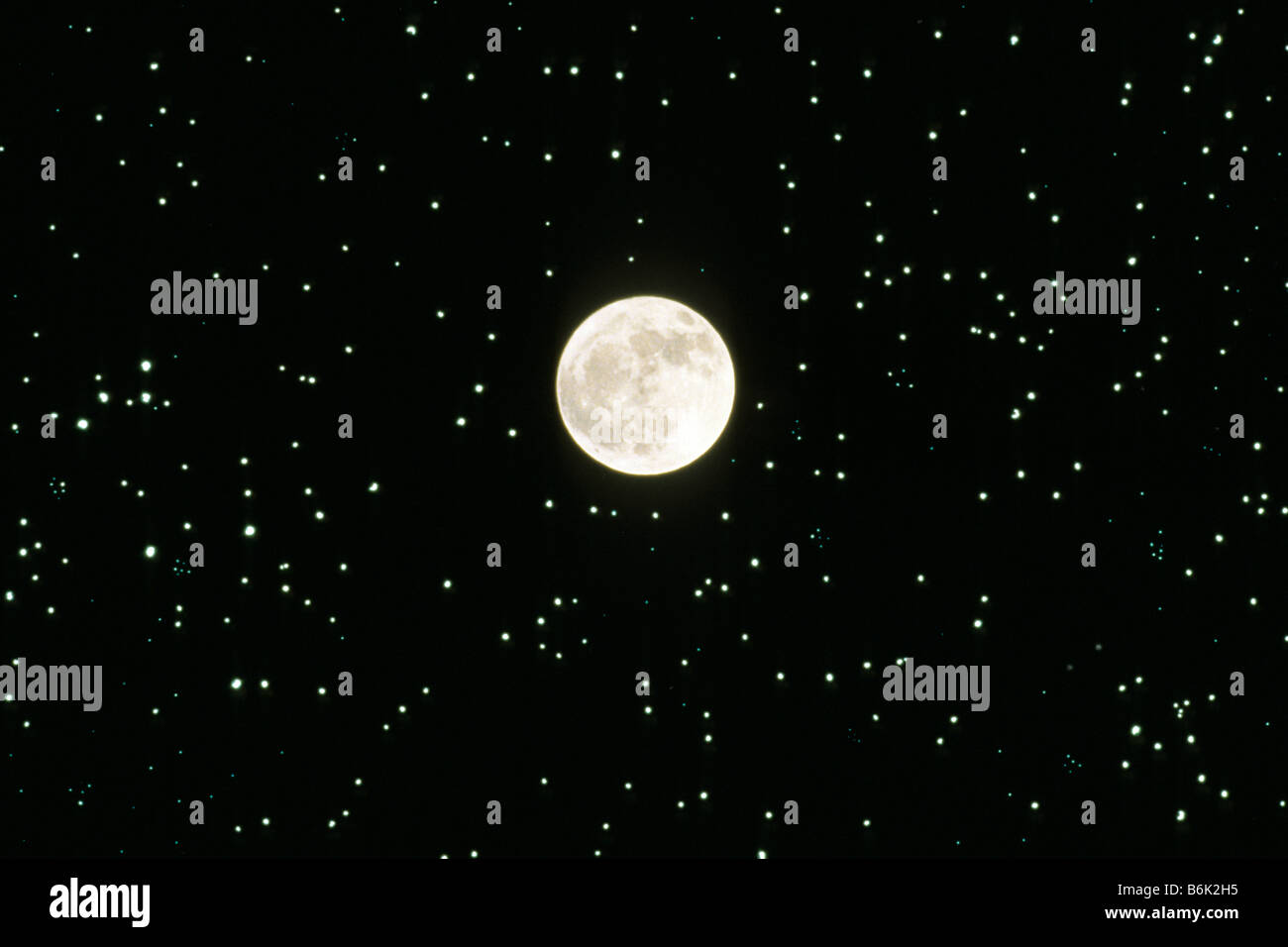 Luna Llena y estrellas Foto de stock