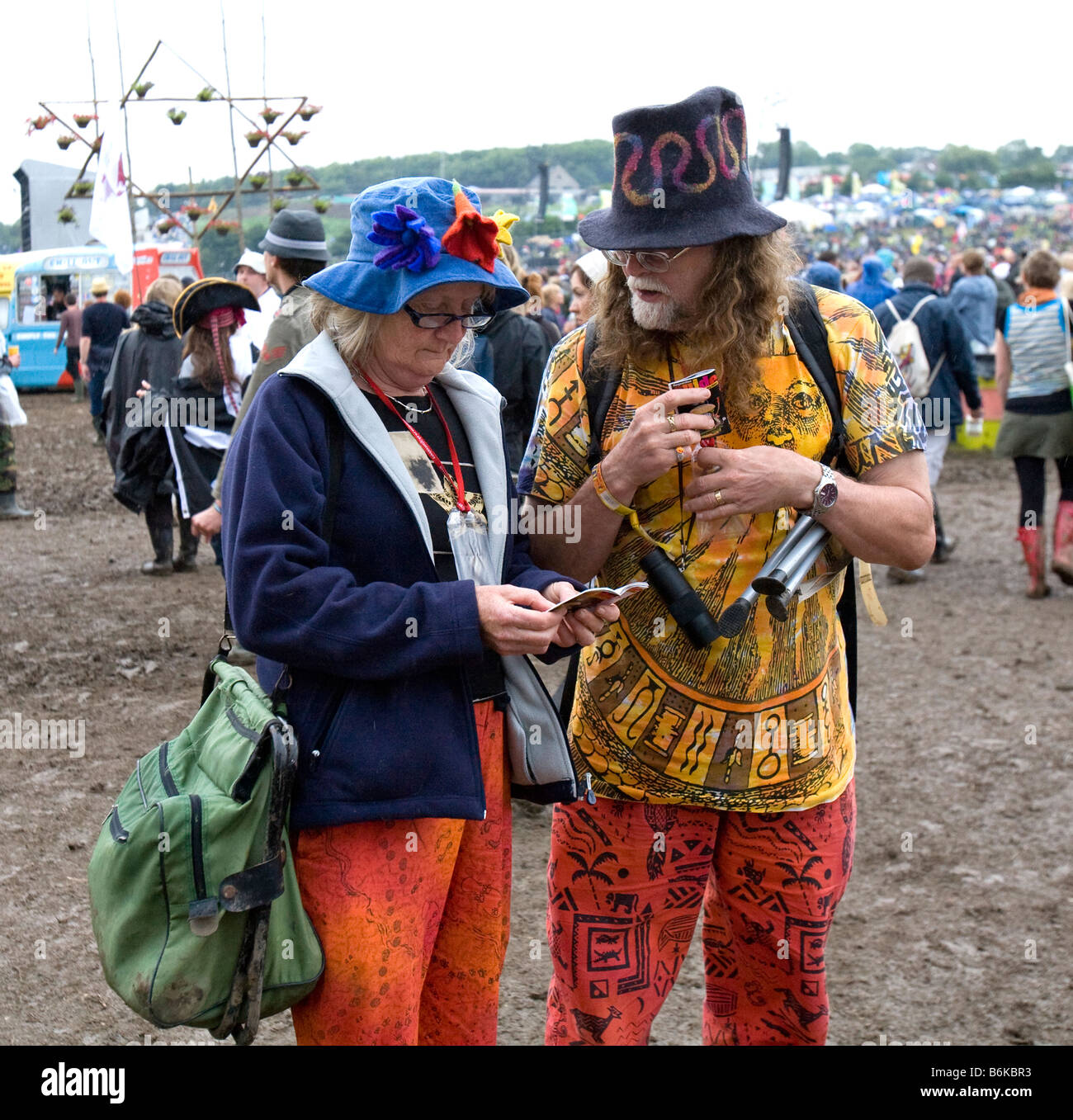 Pareja hippie viejos fotografías e imágenes de alta resolución - Alamy Pareja hippie viejos fotografías e imágenes de alta resolución - Alamy