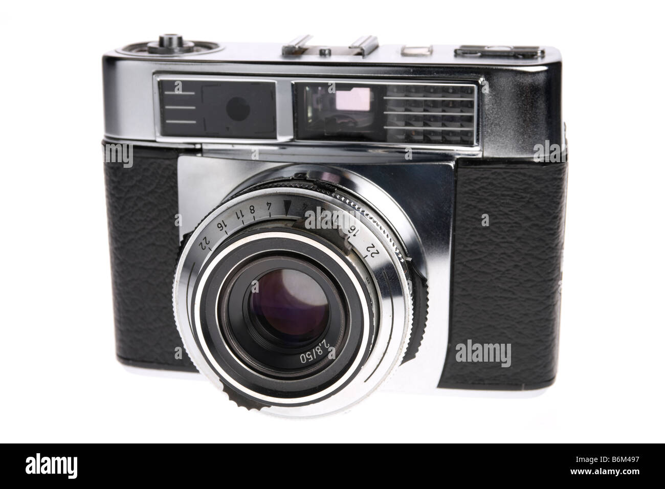 Vintage clásico film cámara telémetro aislado sobre fondo blanco Fotografía  de stock - Alamy