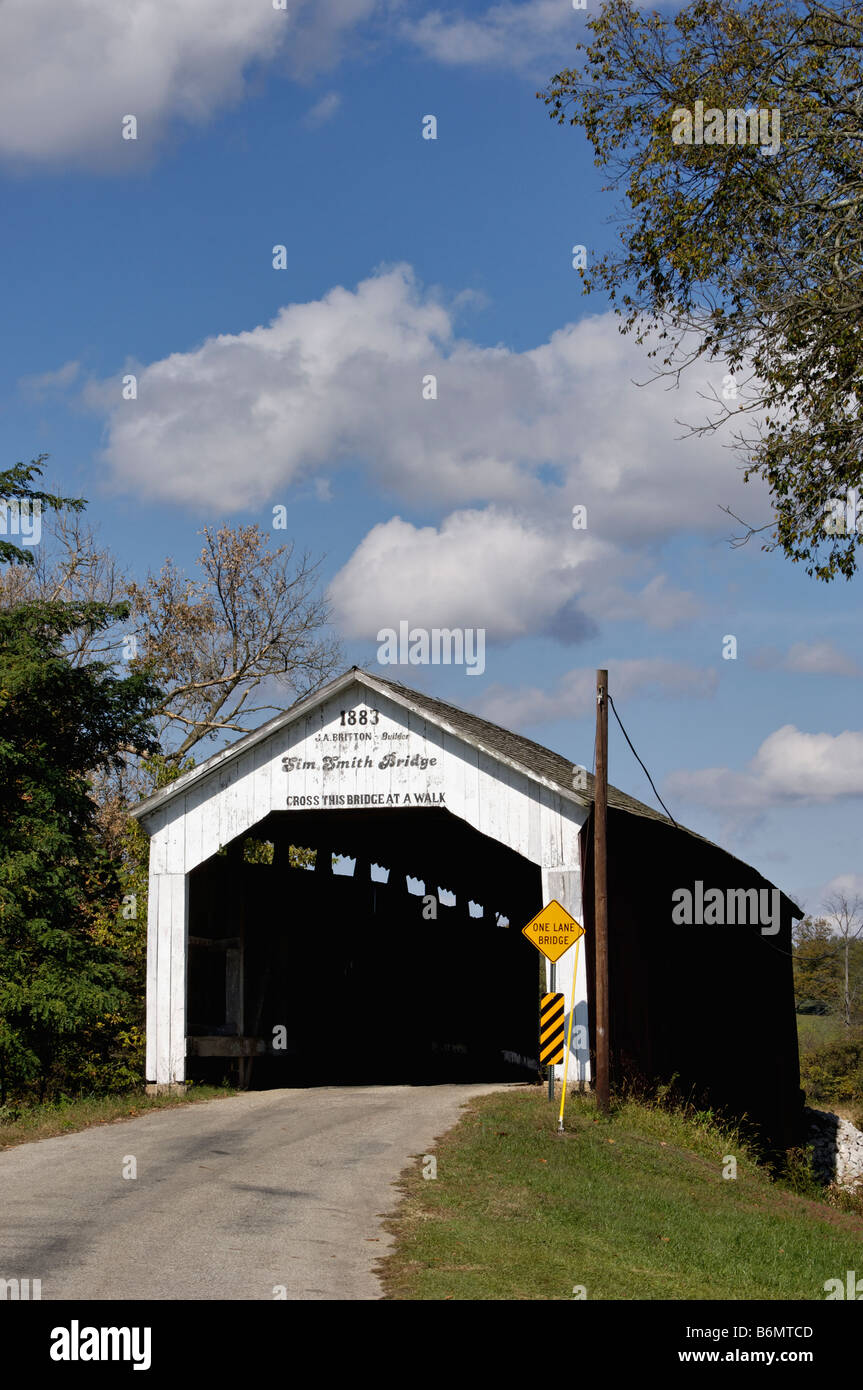 Tim Smith puente cubierto en el condado de Parke Indiana Foto de stock