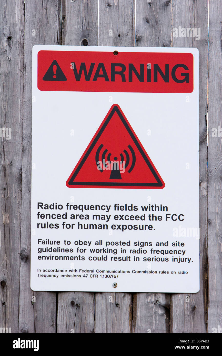Radio frequency warning sign fotografías e imágenes de alta resolución -  Alamy