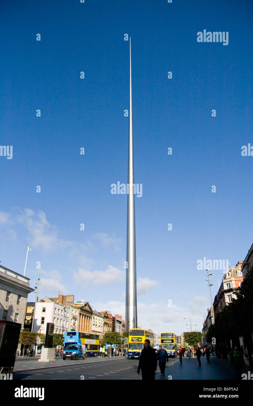 Dublín, Irlanda - Monumento, Spire o Torre de Luz en O'Connell Street, Dublín, Irlanda. Foto de stock