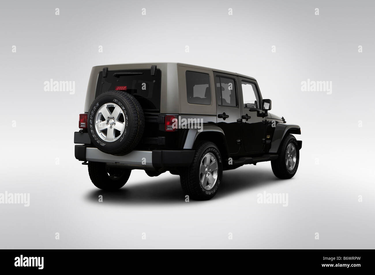 blanco levantado jeep wrangler sahara