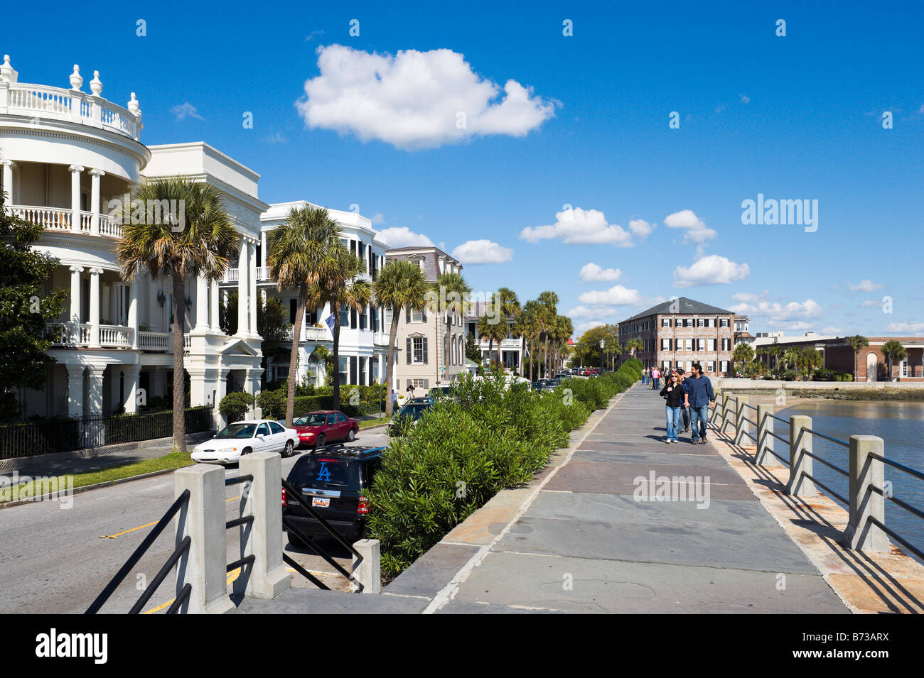 Waterfront mansiones históricas en oriente (batería) East Bay Street, Charleston, Carolina del Sur, EE.UU. Foto de stock