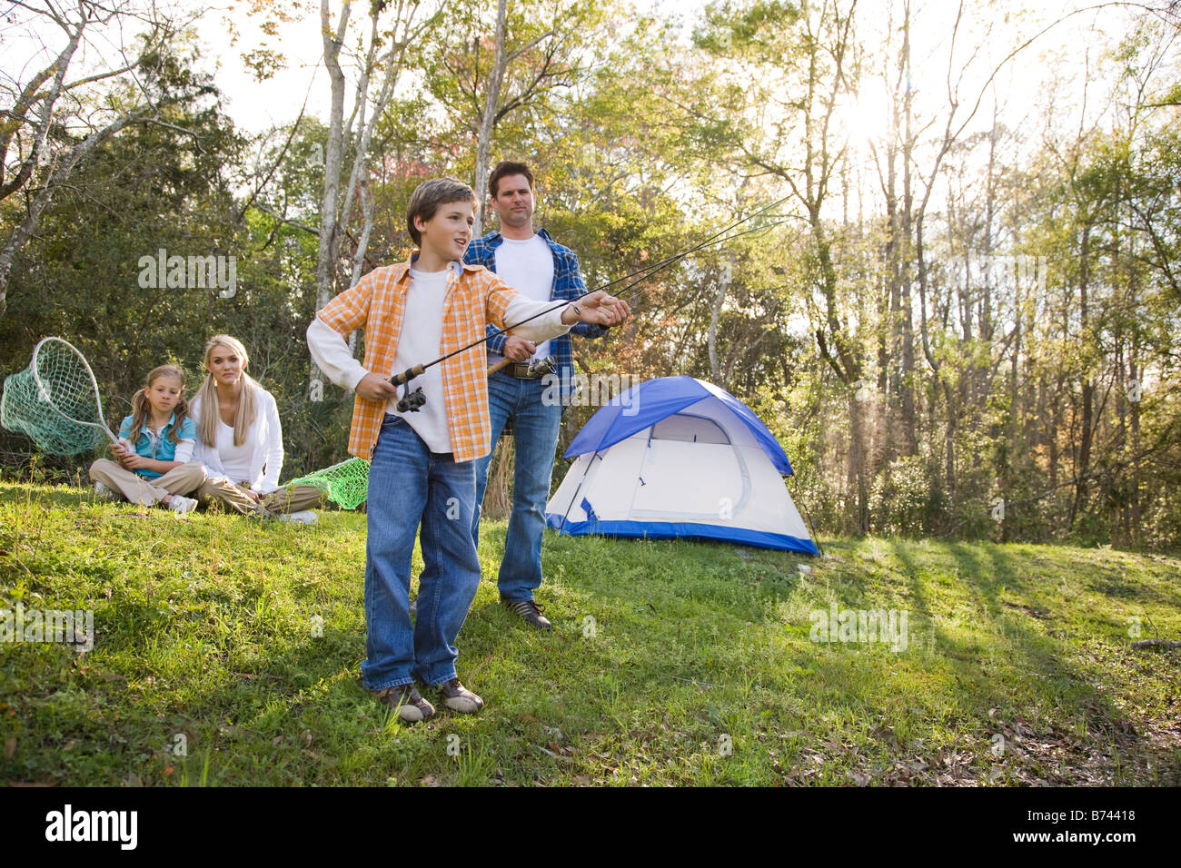 Tiendas de campaña camping camping deporte relajante fotografías e imágenes  de alta resolución - Alamy